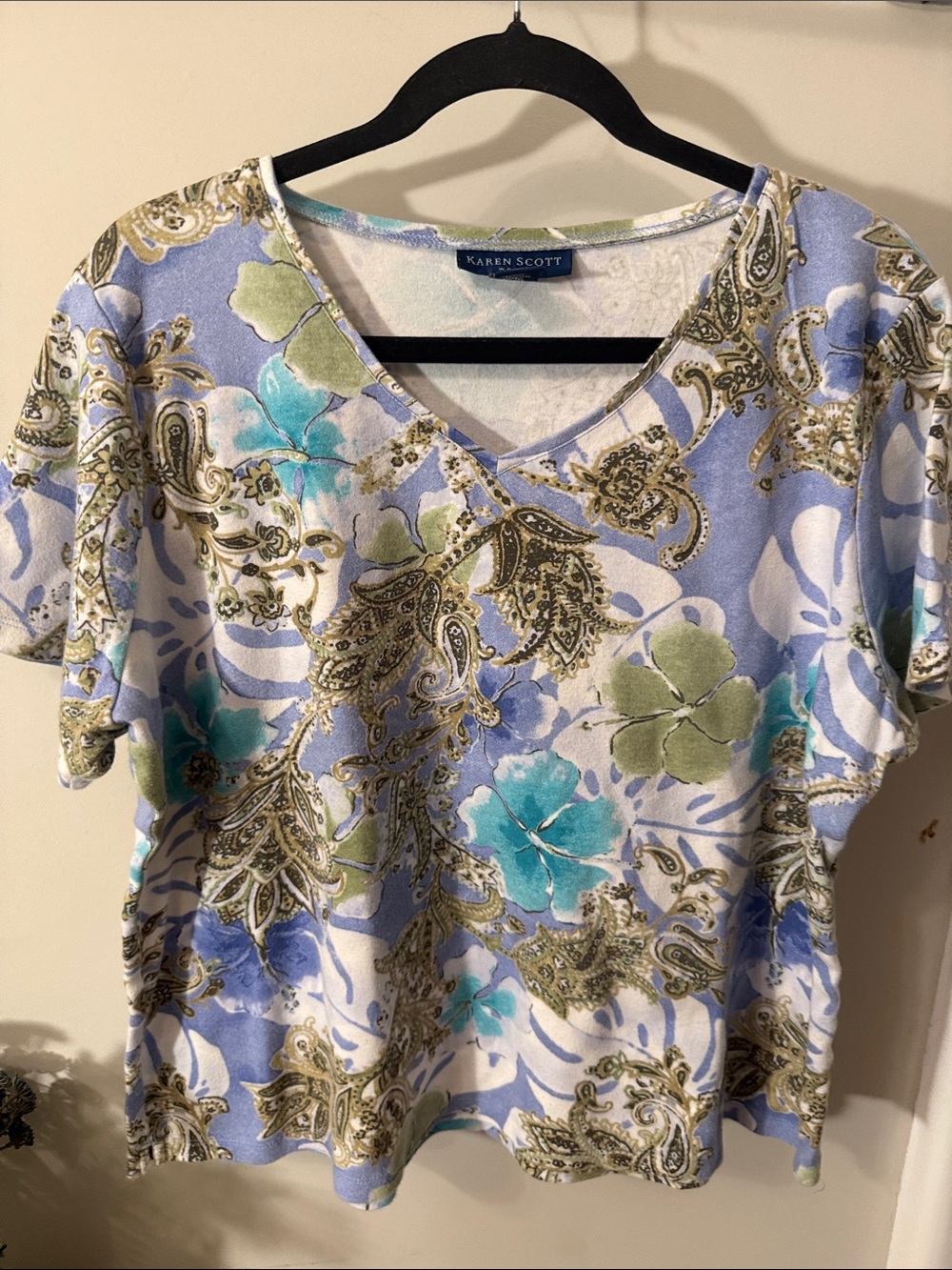 Pretty Karen Scott Lavender Floral V-Neck Short Sleeve Top Sz 1X